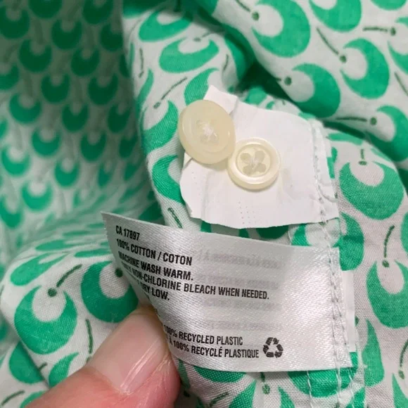 GAP Green Cherry Print Shirt Sz M - Picture 7 of 7